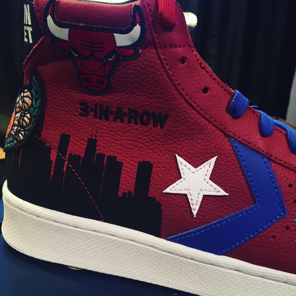 Converse x chinatown market bulls - Picture 5 of 7